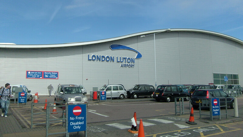 Where to eat at Luton Airport